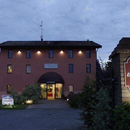 Hotel La Vecchia Reggio Reggio Emilia Kültér fotó