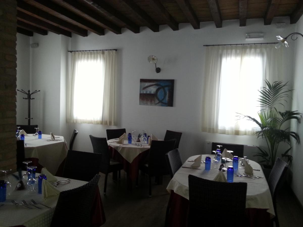 Hotel La Vecchia Reggio Reggio Emilia Kültér fotó