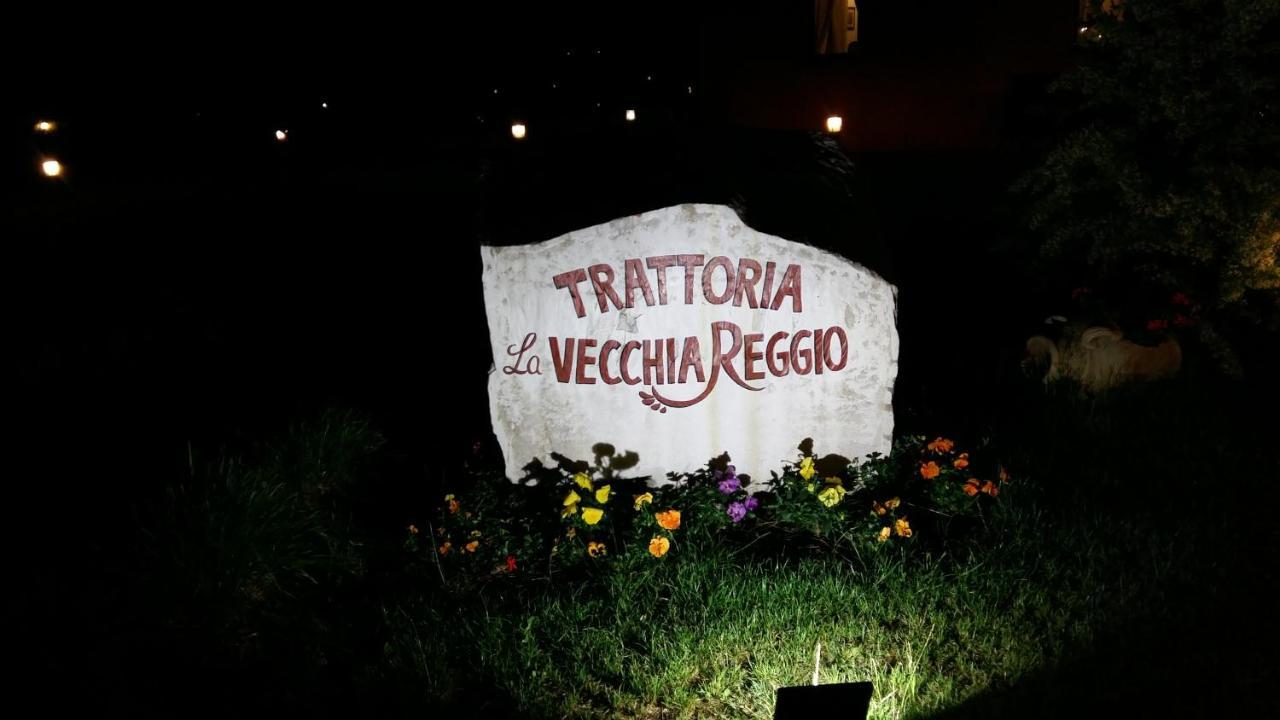Hotel La Vecchia Reggio Reggio Emilia Kültér fotó